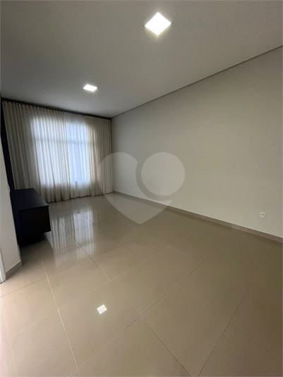 Foto REO1109641