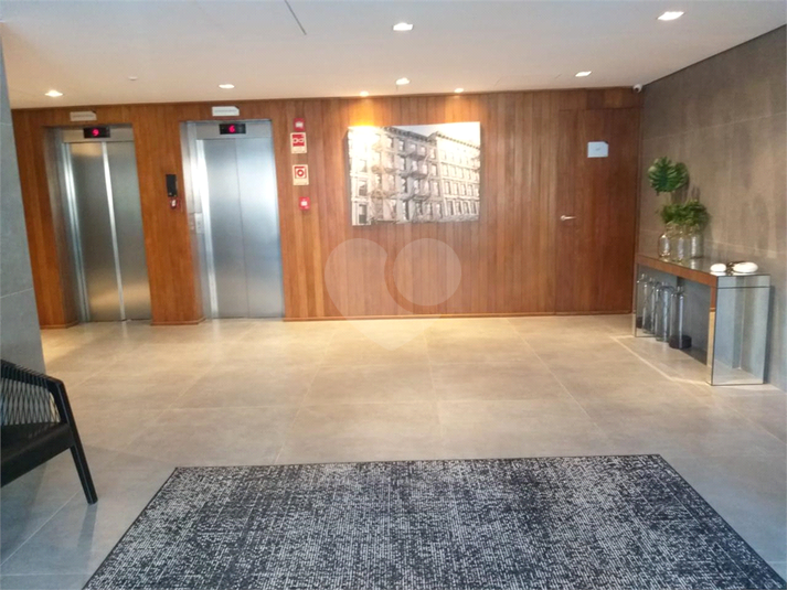 Foto REO1109644