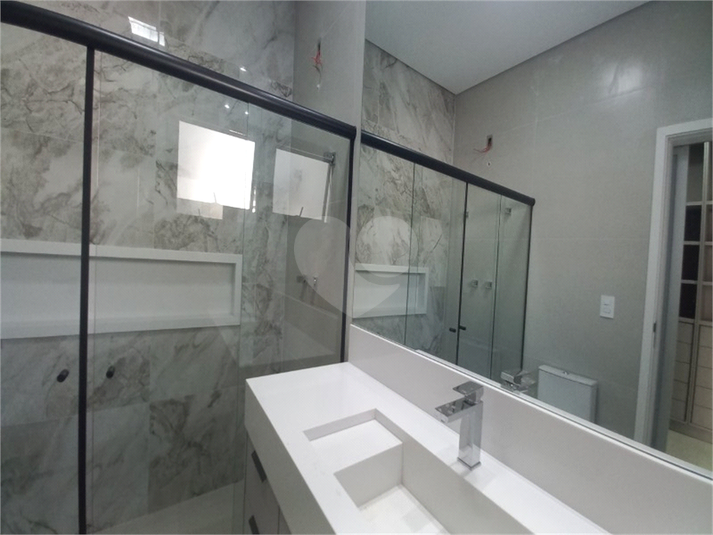 Foto REO1109660