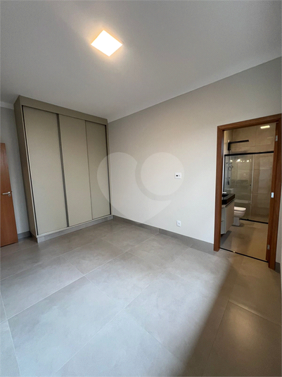 Foto REO1109749