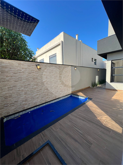 Foto REO1109771