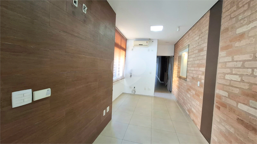 Foto REO1109800