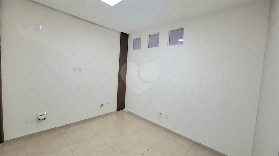Foto REO1109800