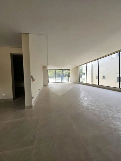 Foto REO1109832