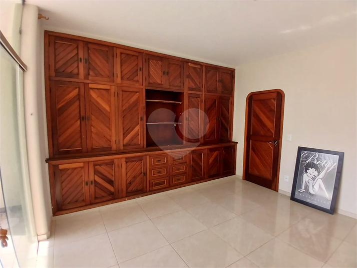Foto REO1109846