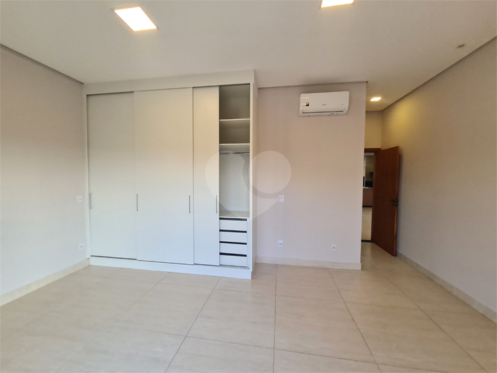 Foto REO1109852