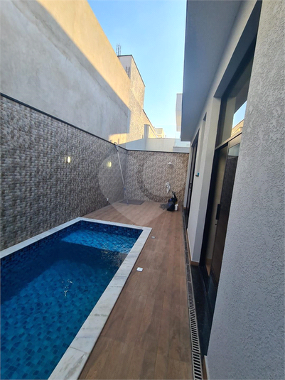 Foto REO1109852