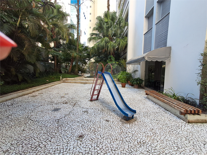 Foto REO1109876
