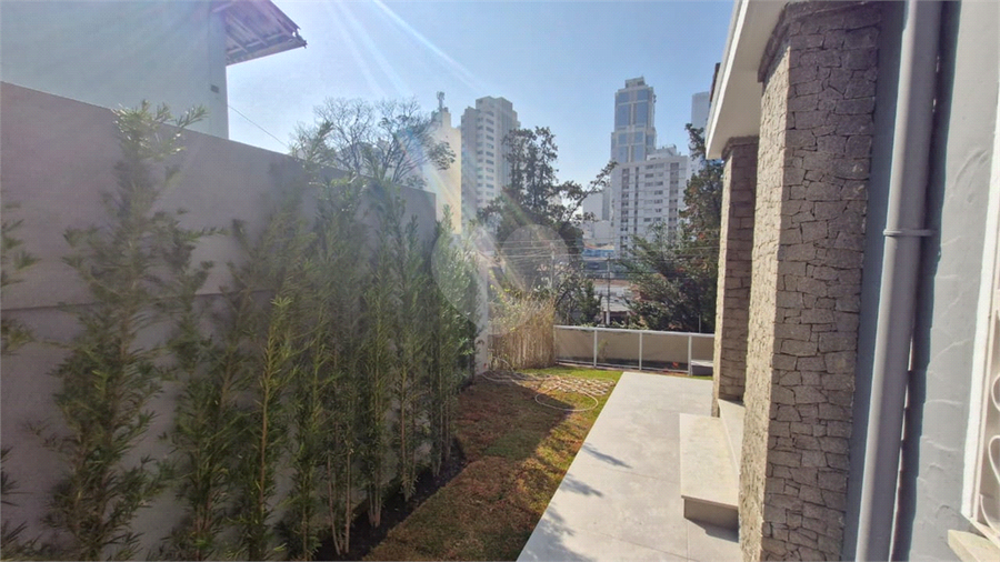 Foto REO1109895