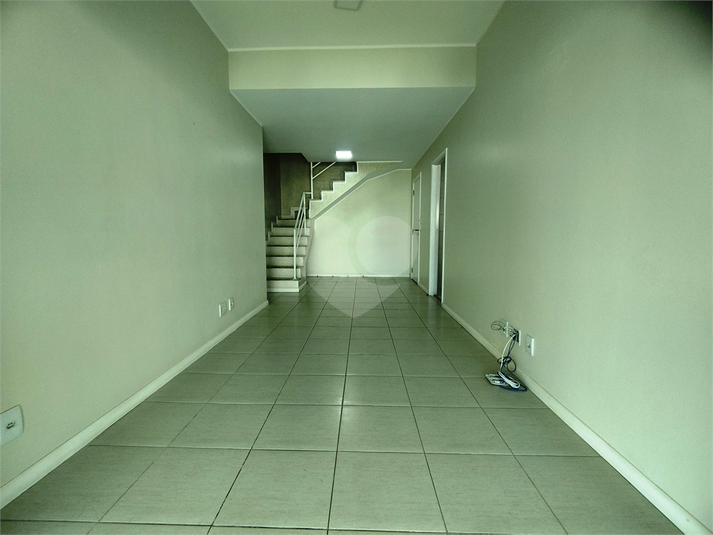 Foto REO1109932