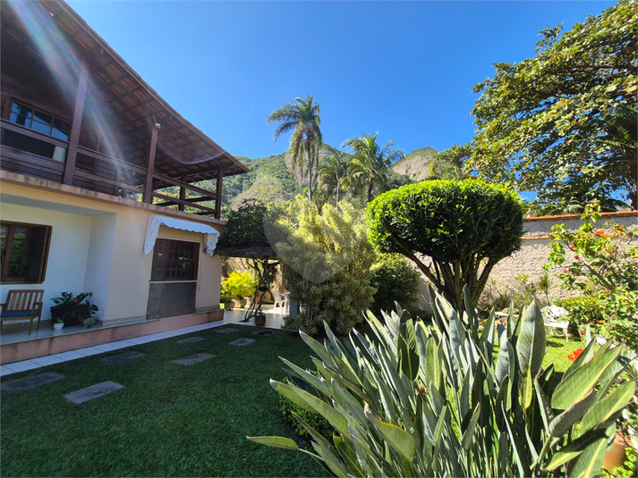 Foto REO1109934