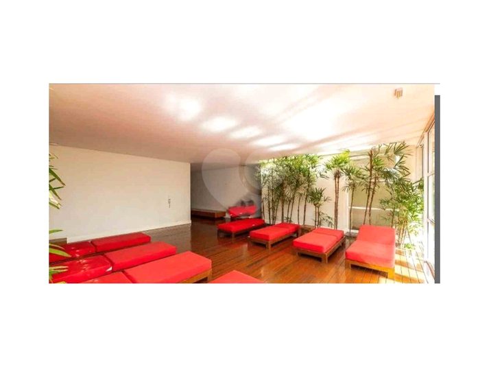 Foto REO1109975