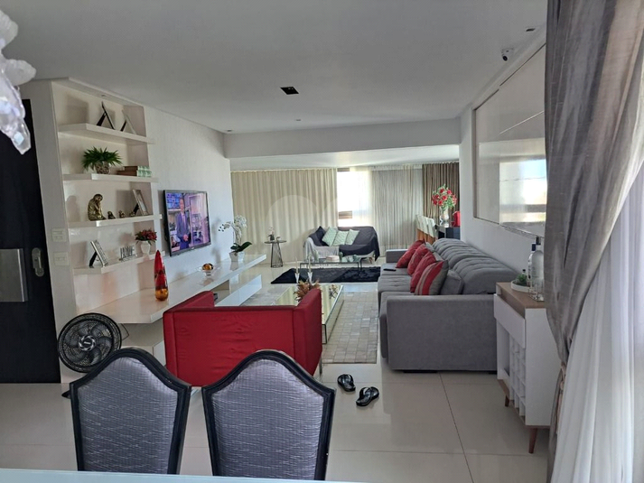 Foto REO1109976