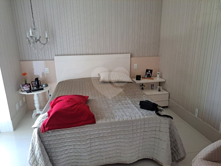Foto REO1109976