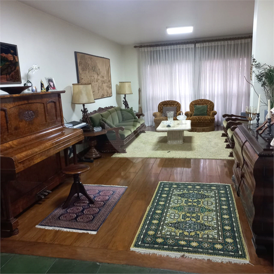 Foto REO1109997