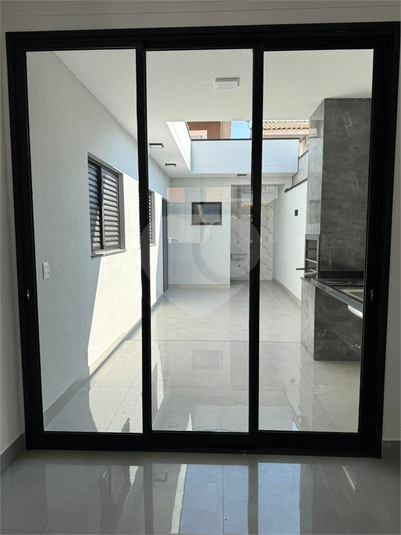 Foto REO1110074