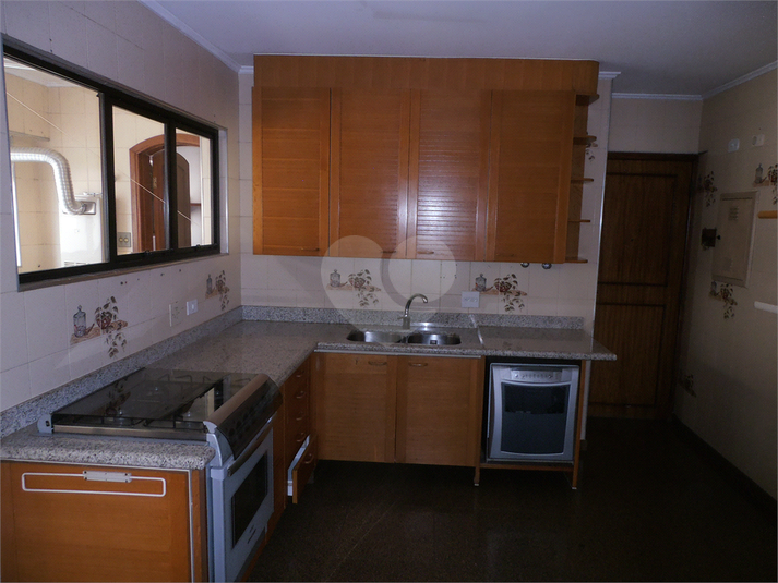 Foto REO1110080