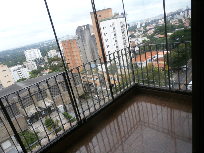 Foto REO1110080