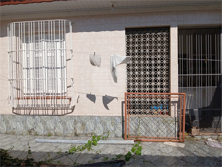 Foto REO1110112