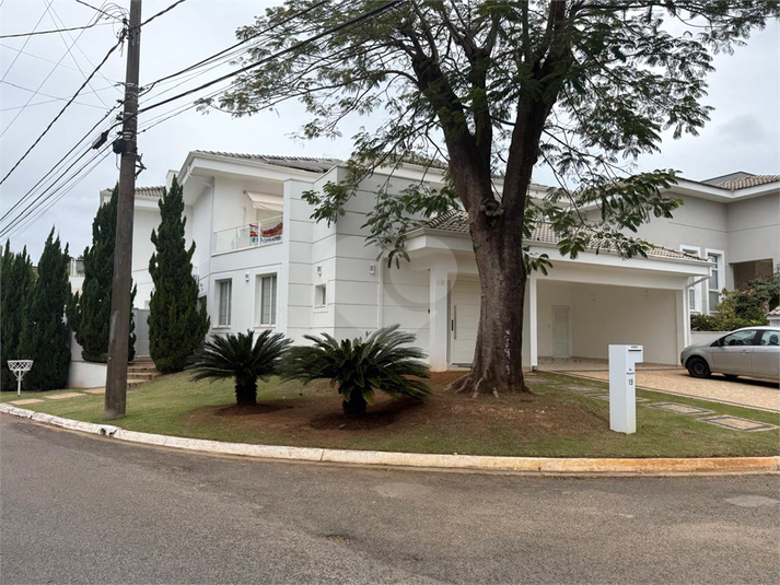 Belíssima Casa com 05 suítes à venda no Condomínio Jardim Theodora em Itu SP