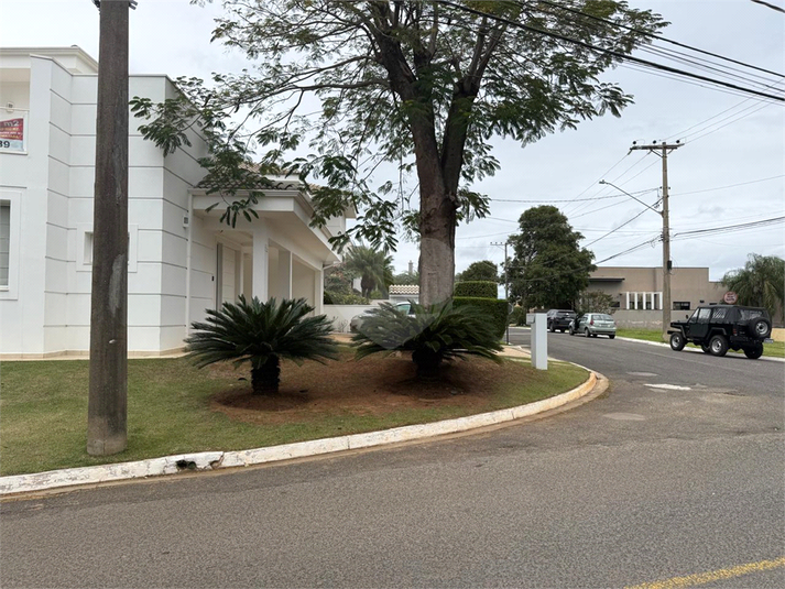 Lateral da Casa