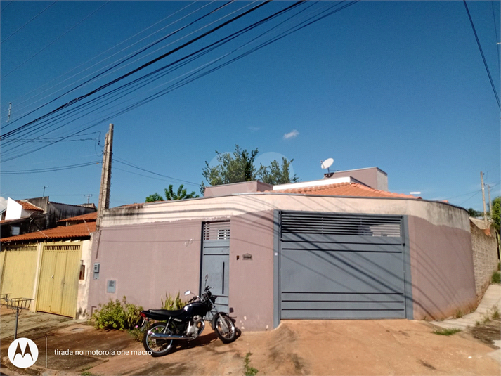 Foto REO1110258