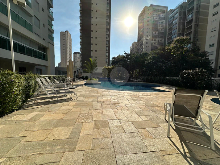Foto REO1110288
