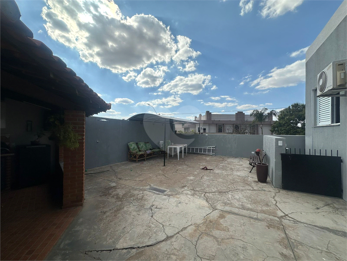 Foto REO1110313