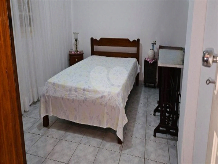 Foto REO1110347