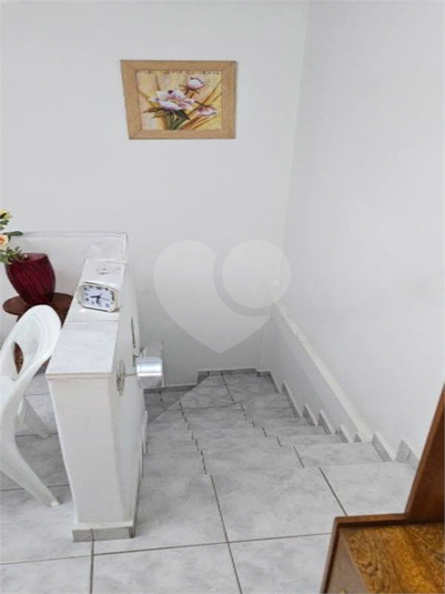 Foto REO1110347