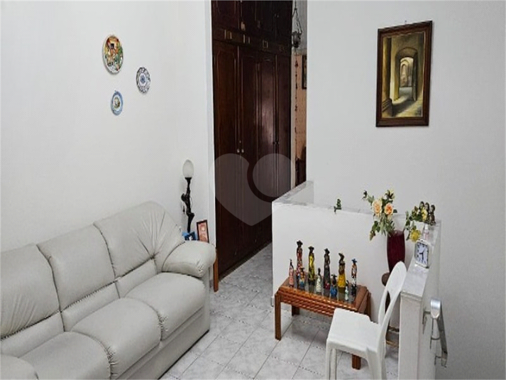 Foto REO1110347