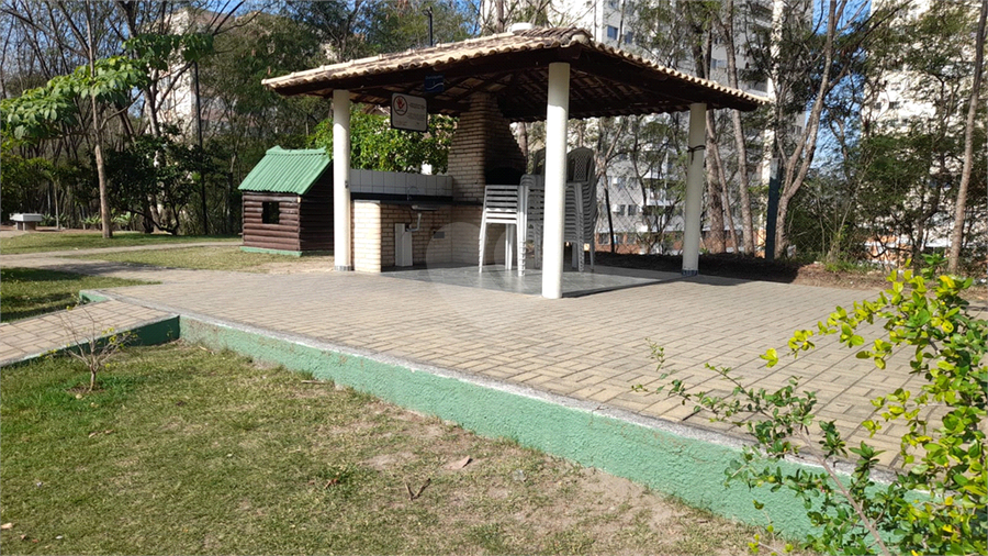 Foto REO1110367