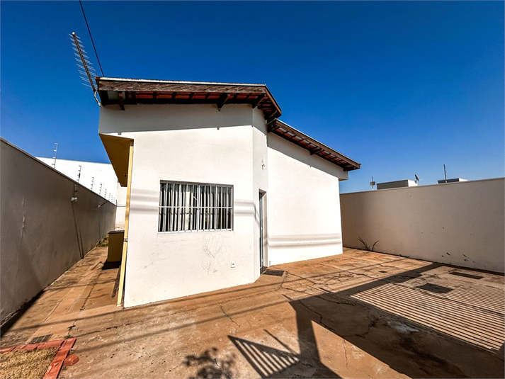 Foto REO1110444