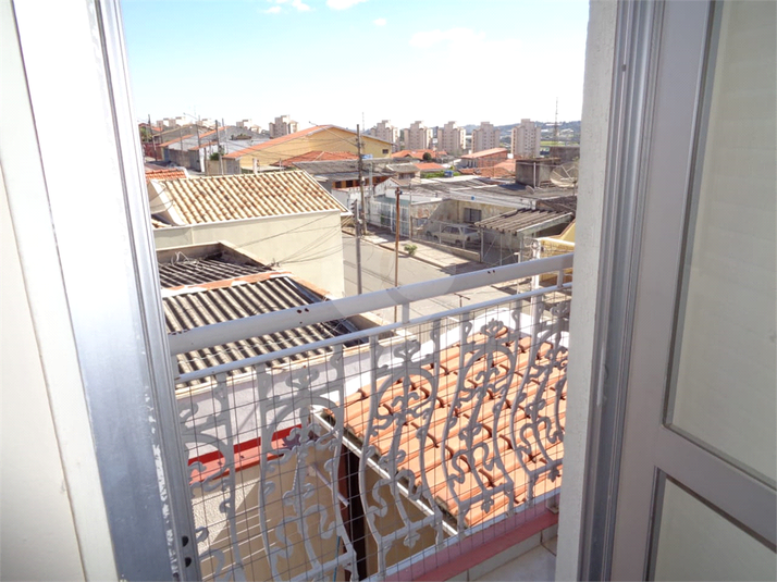 Foto REO1110449
