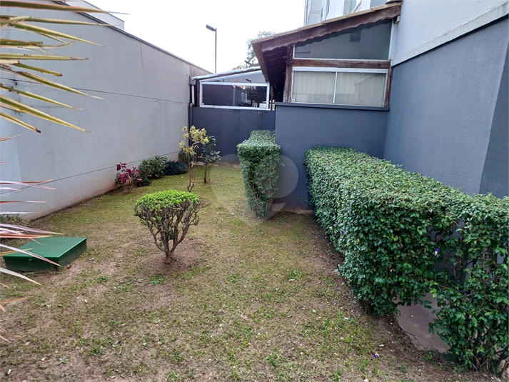 Foto REO1110475