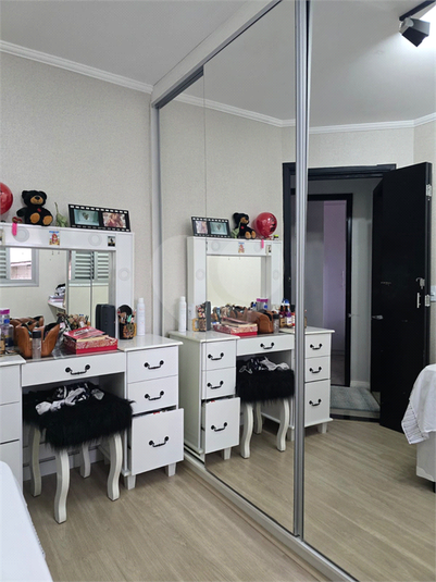 Foto REO1110529