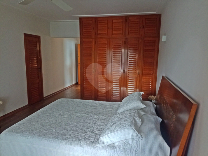 Foto REO1110548