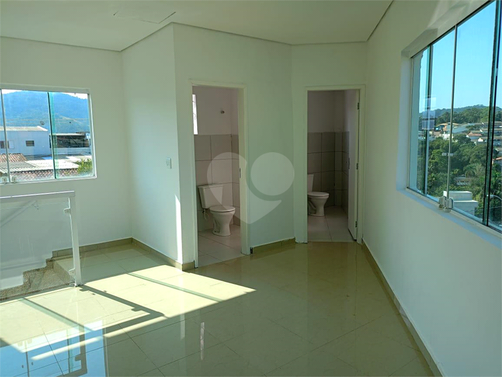 Foto REO1110568