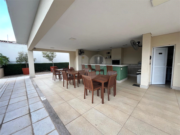 Foto REO1110569