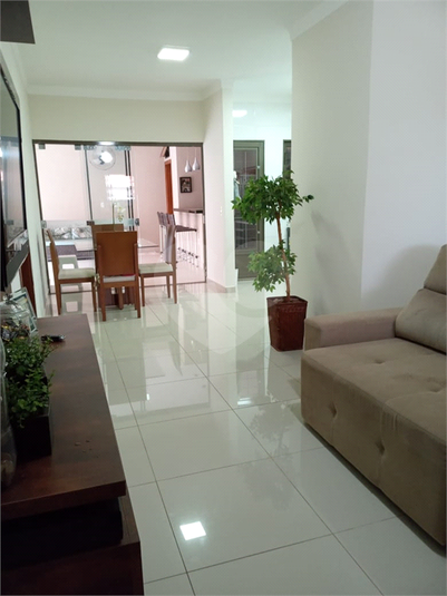 Foto REO1110574