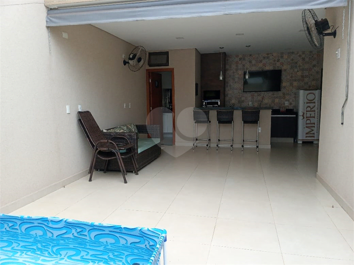 Foto REO1110574