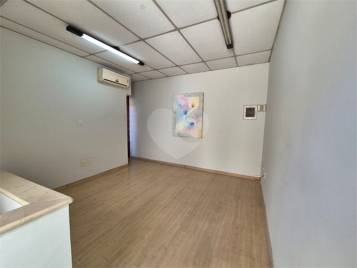 Foto REO1110576
