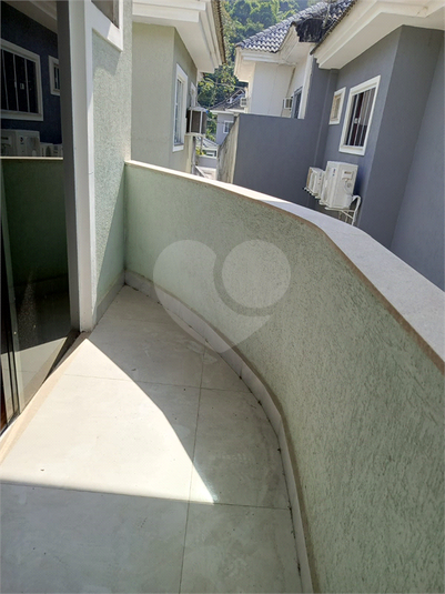 Foto REO1110577