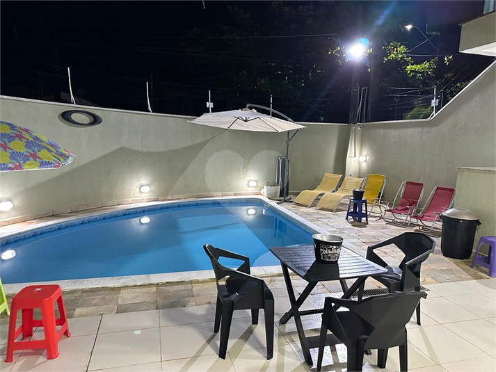 Foto REO1110695