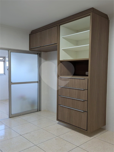 Foto REO1110741