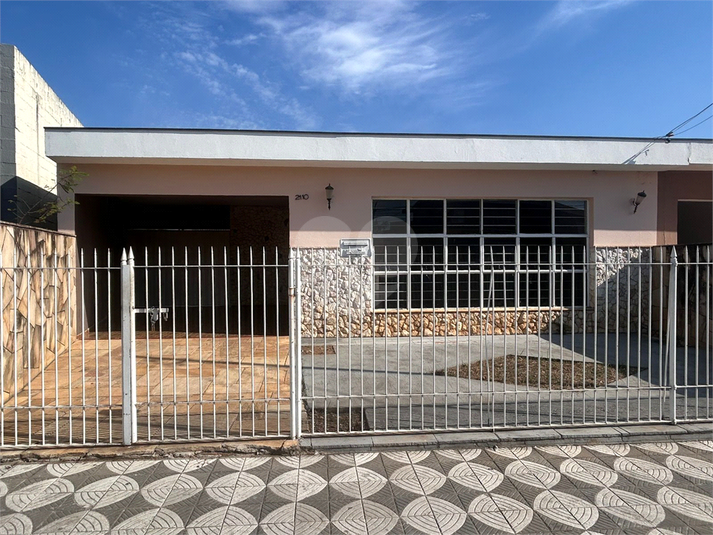 Foto REO1110749