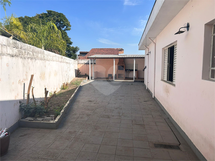 Foto REO1110749