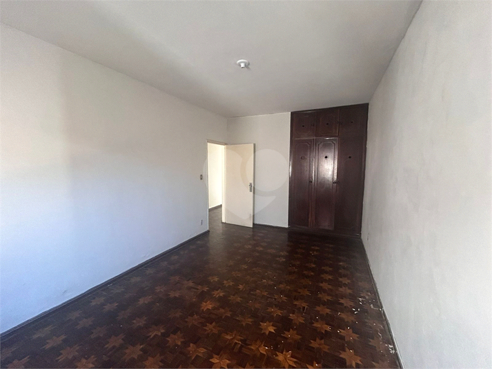 Foto REO1110749