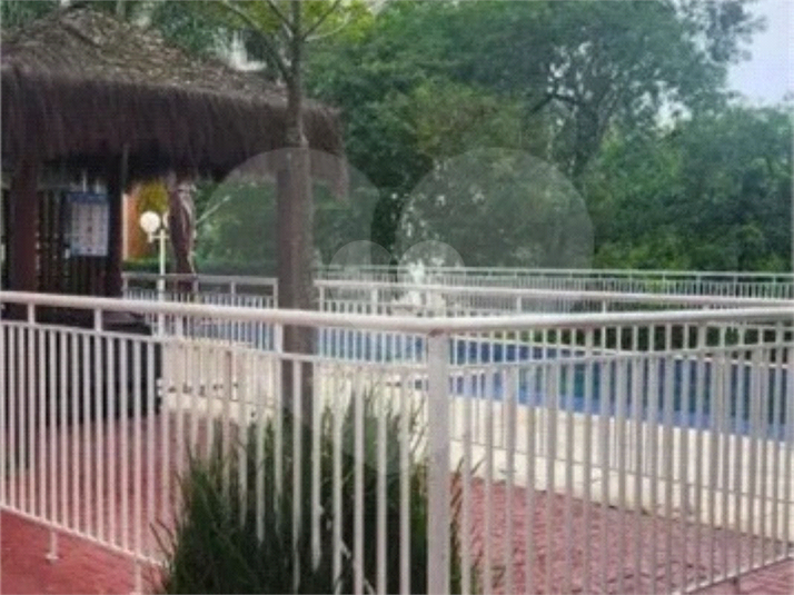 Foto REO1110756
