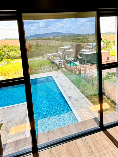Foto REO1110791